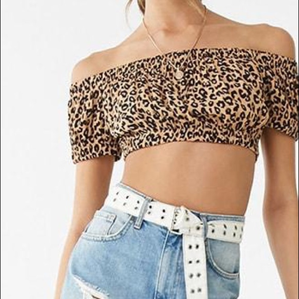 Forever 21 Leopard Print Crop Top